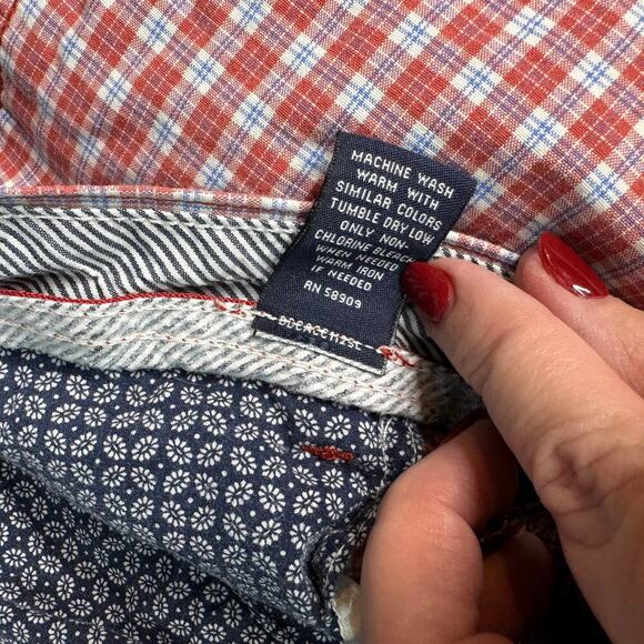 Cremieux Men's size 35 Red Plaid Shorts Mid Rise Flat Front Chino Pockets - Picture 6 of 10